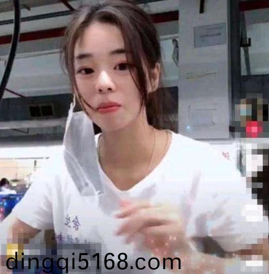 漂亮的女邻居hd
